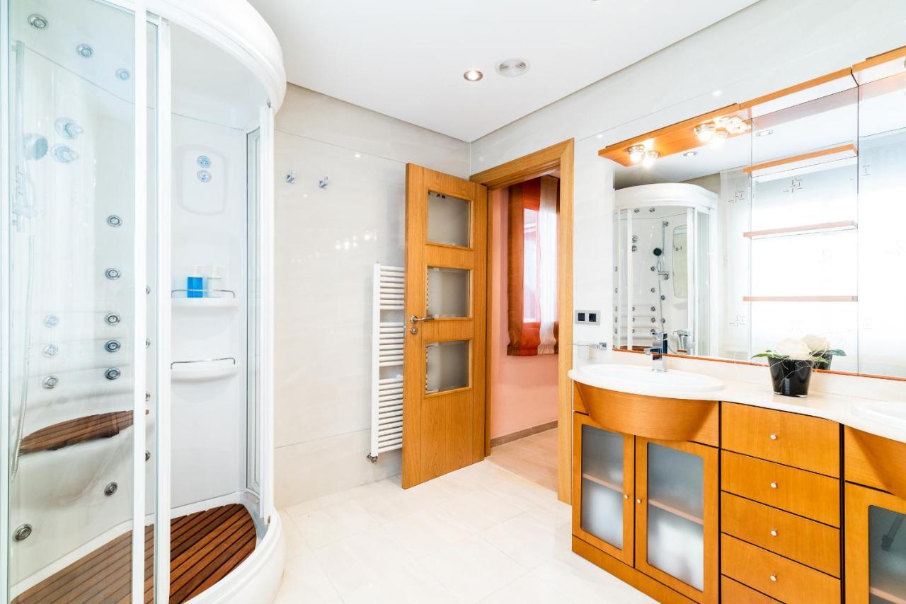 Appartamento Wekey Homes Granada, Atico Panoramico Puerta Real *